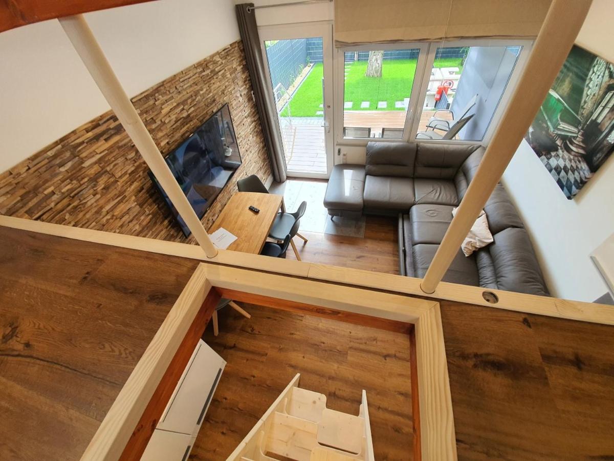 Ferienhaus Am See-2 Hungen Екстериор снимка
