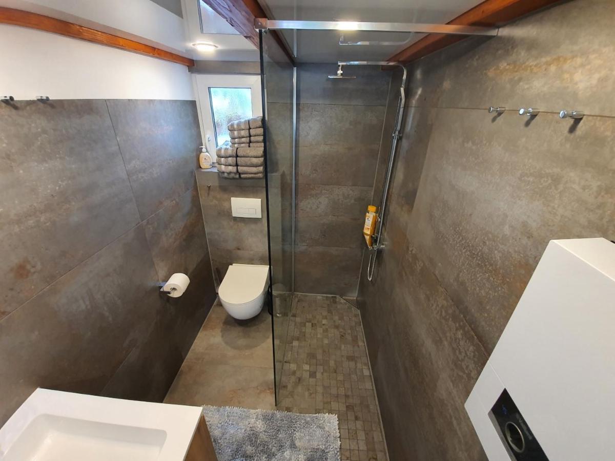 Ferienhaus Am See-2 Hungen Екстериор снимка