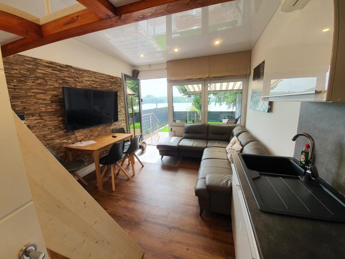 Ferienhaus Am See-2 Hungen Екстериор снимка
