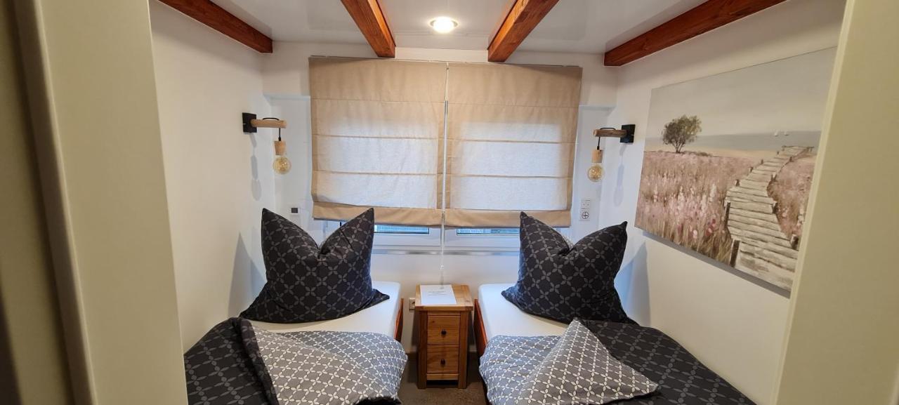 Ferienhaus Am See-2 Hungen Екстериор снимка